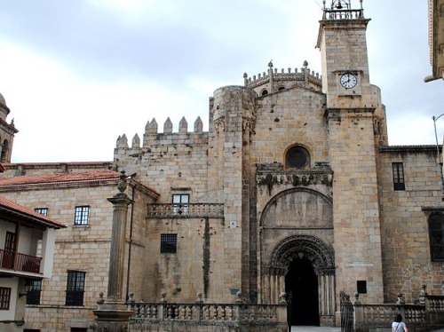 ho Exposición en el museo Catedralicio de Ourense