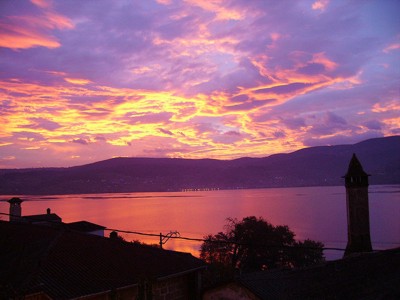 Amanecer desde Valdepereira Vinos ourensanos rumbo a Alemania