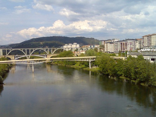 cer Hostal La Rotonda, sencillo alojamiento en Ourense